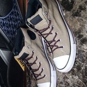 Converse mens 9 (khaki black and burgundy)